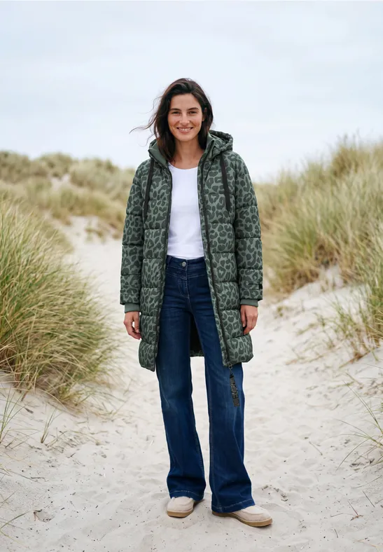 Long manteau matelassé à capuche amovible