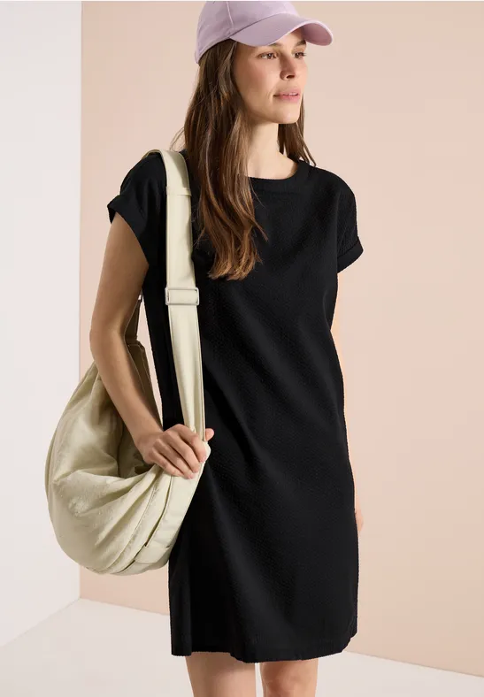 Knielanges Kleid mit Seersuckerstruktur