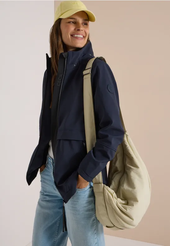 Veste softshell à capuche amovible
