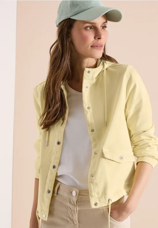 Jeansjacke mit Kapuze und Knöpfen