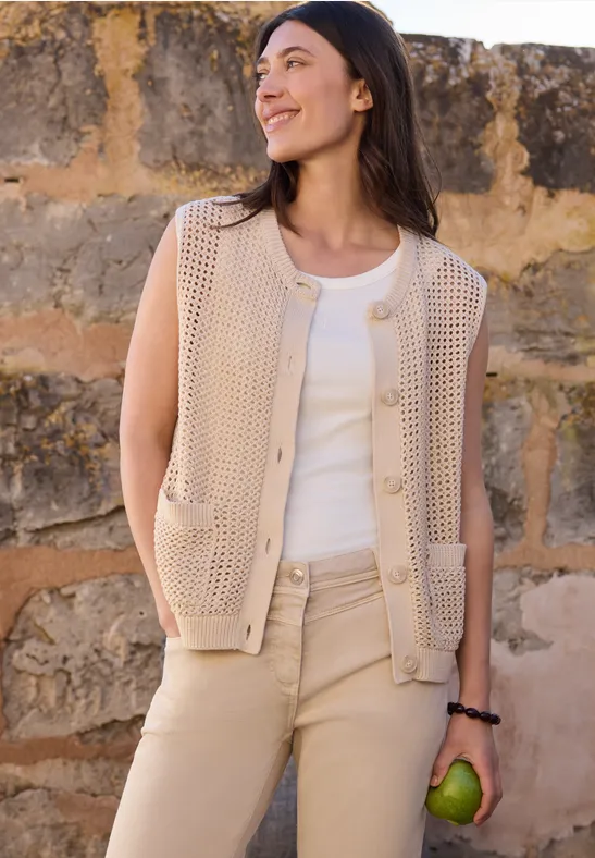 cecil Weste Rundhals Crochet-Look Baumwolle Beige