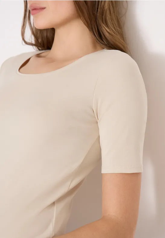 Basic T-Shirt mit Rundhals in Unifarbe