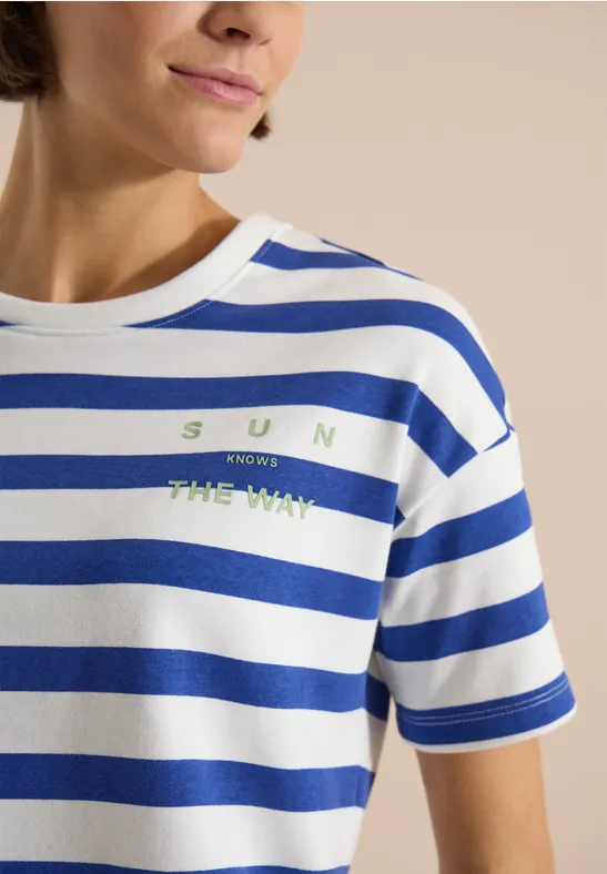 Halbarm Shirt mit Streifen und Wording-Detail