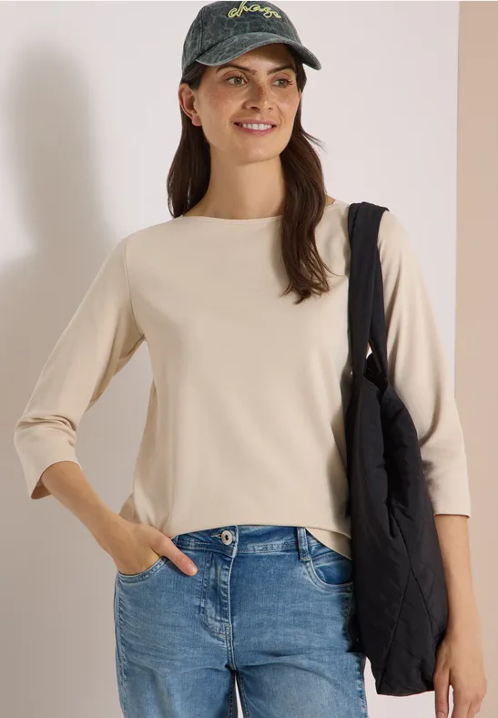 Basic Shirt mit U-Boot-Ausschnitt