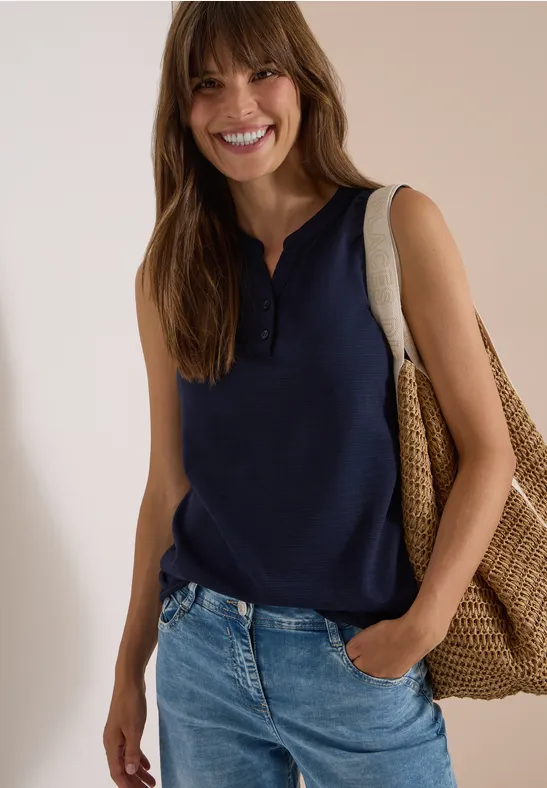 Top mit Split Neck und Strukturmix