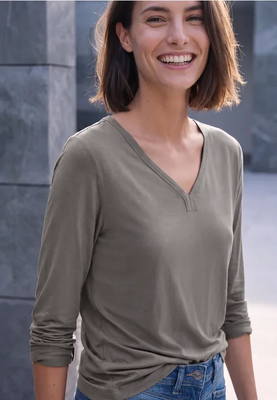 Tuniekshirt met V-hals