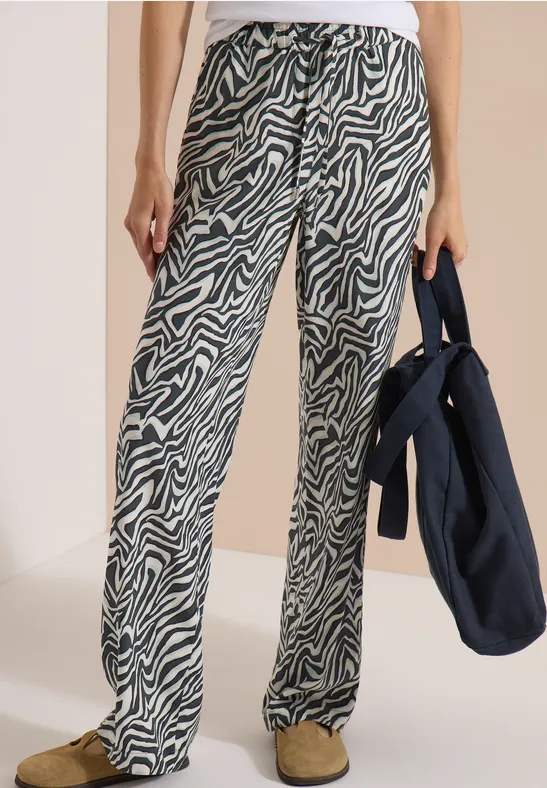 Straight Leg Hose mit Zebraprint