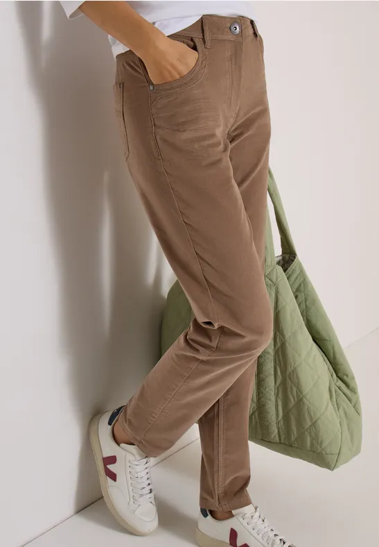 Mid Waist Slim Leg Hose im Slim Fit