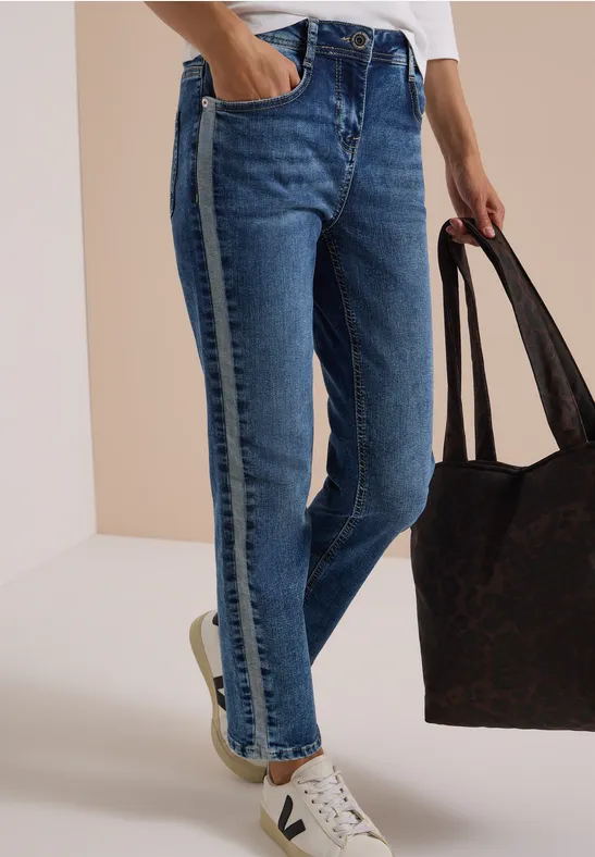 High Waist Slim Leg Jeans im Slim Fit