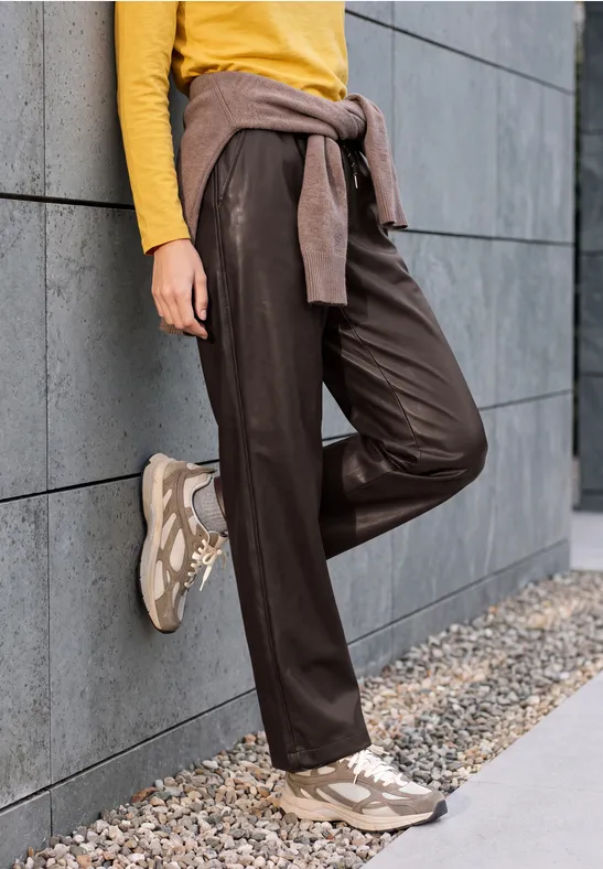Broek met High Waist en Wide Leg pijpen in leerlook