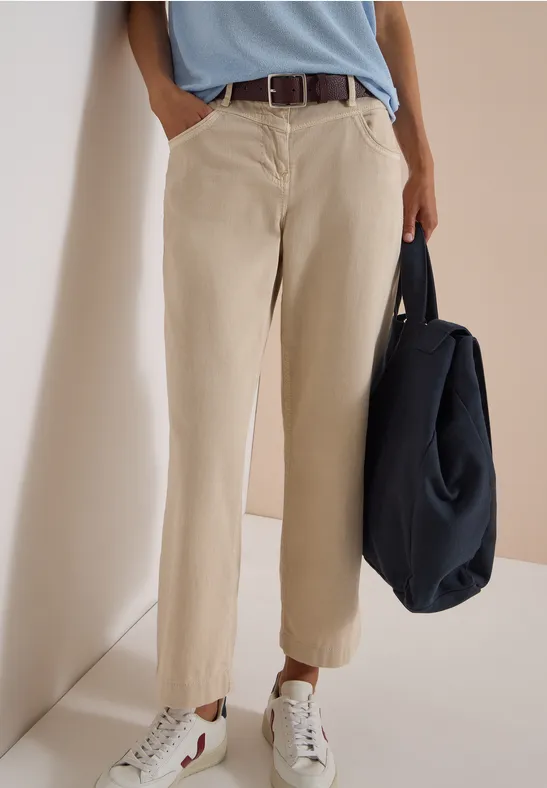 Ceinture basique à boucle carrée