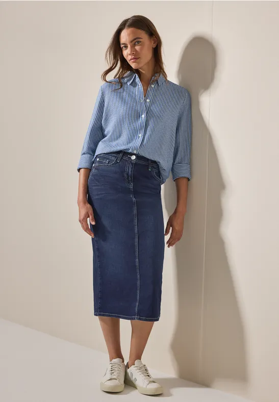 Jupe Jeans Bleu Foncé Taille 44 - Occasion Très Bon état - Coupe Classique - Vêtement Décontracté