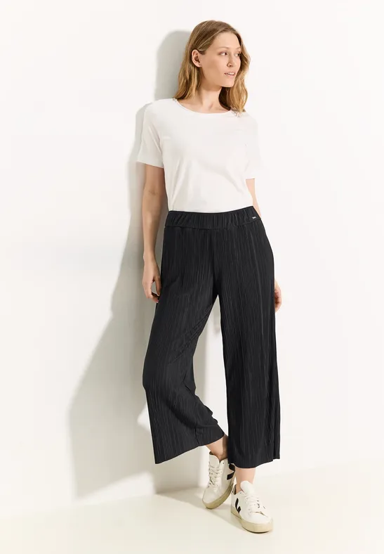 Pantalon D'Affaires NAF NAF Noir Taille 38 - Coupe Étroite Et Plissée - Très Bon état